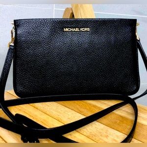 Michael Kors Jet Set Travel Purse